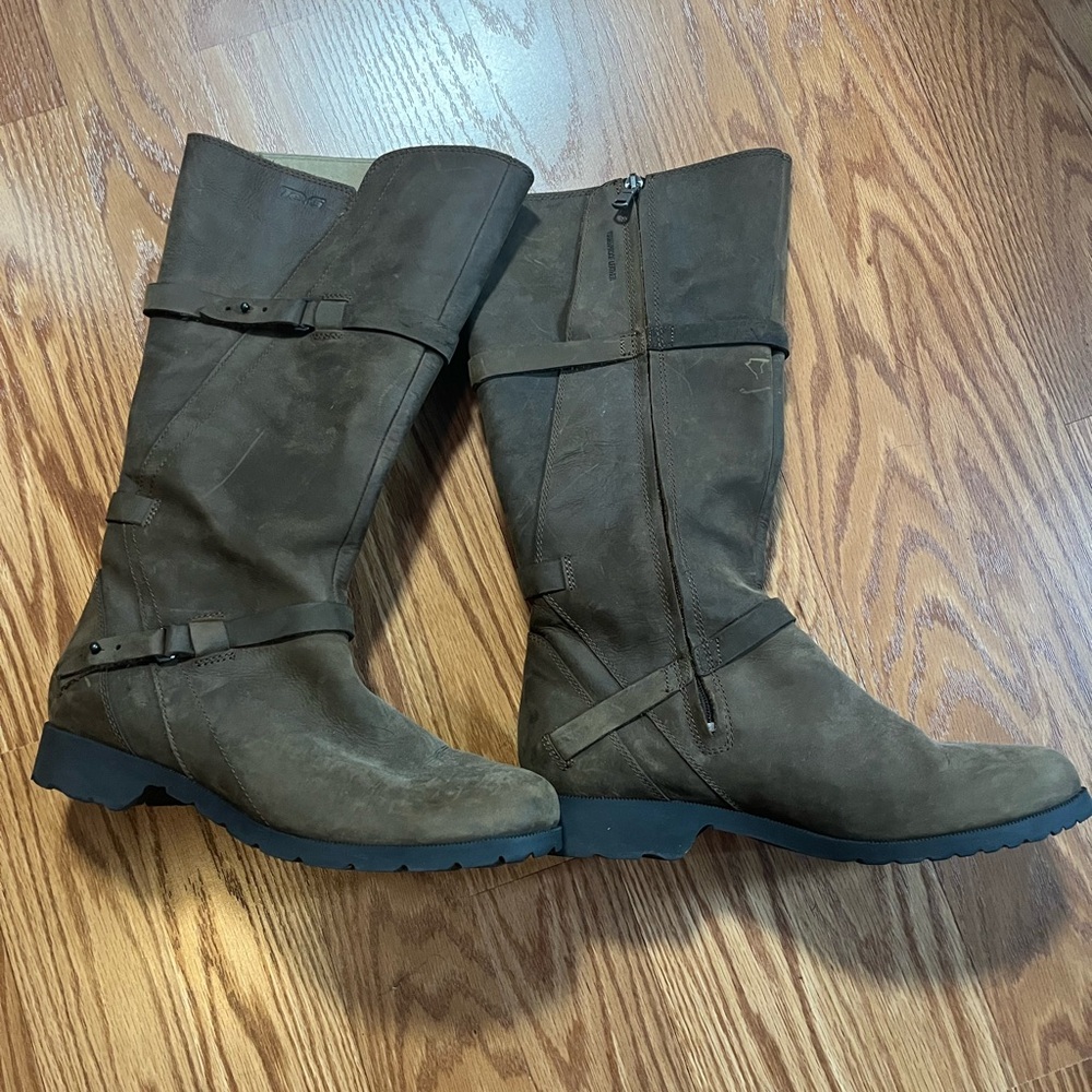 Teva Soft Leather Brown Women's 13” Boots